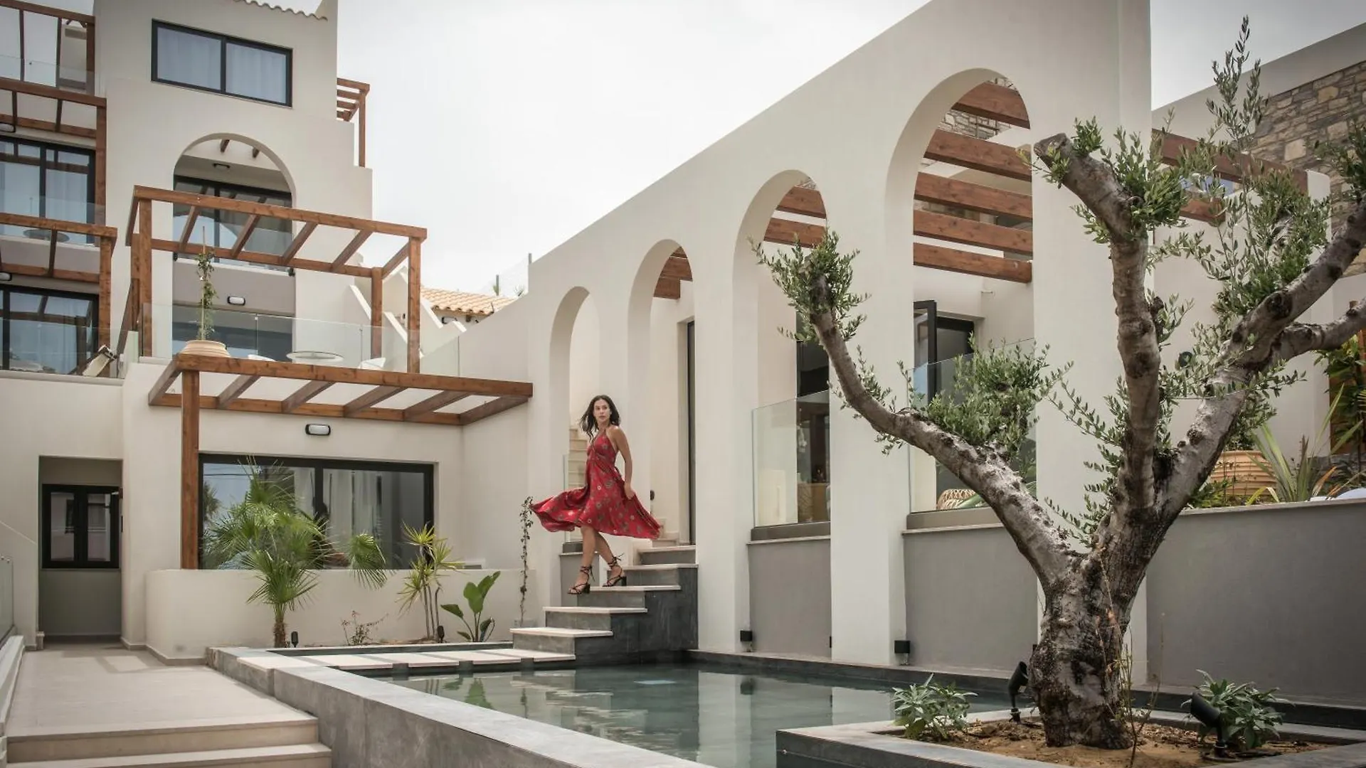 Vaya Suites By Omilos Hotels Αμουδάρα